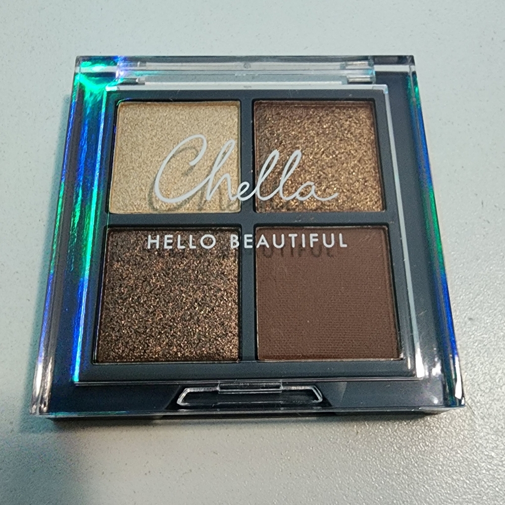 Chella Hello Beautiful Eyeshadow Palette - Gold and Brown Shades